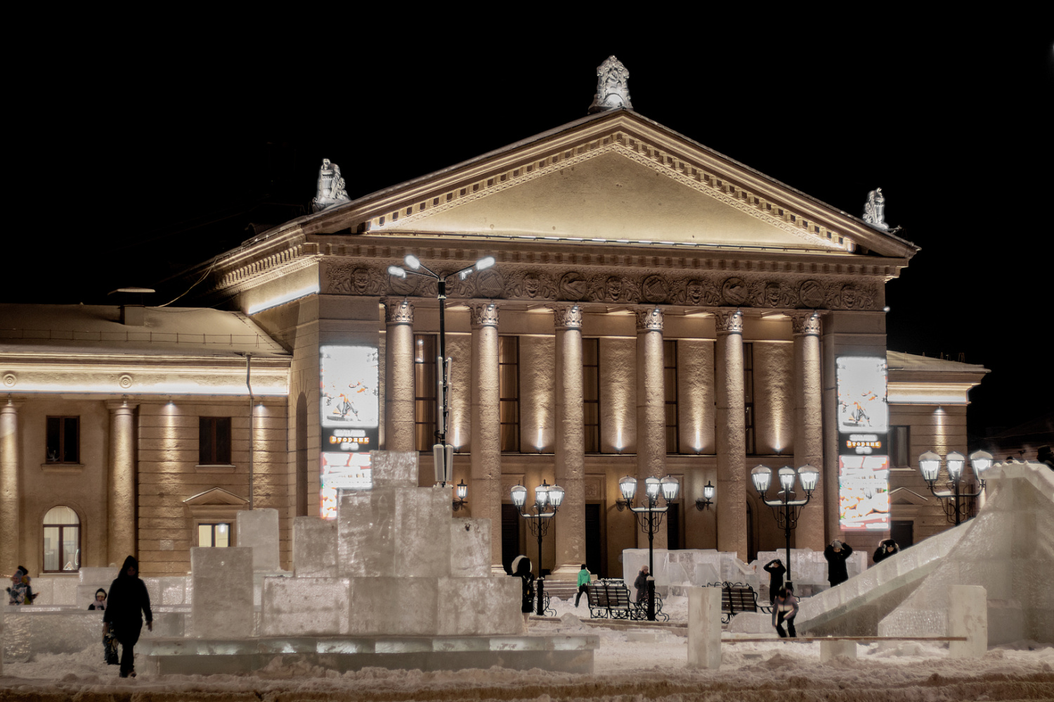 Архитектурная подсветка площади Ленина г. Ангарск 